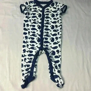 Gymboree - LIKE NEW - short sleeve footed newborn baby sleeper.  Size 0-…